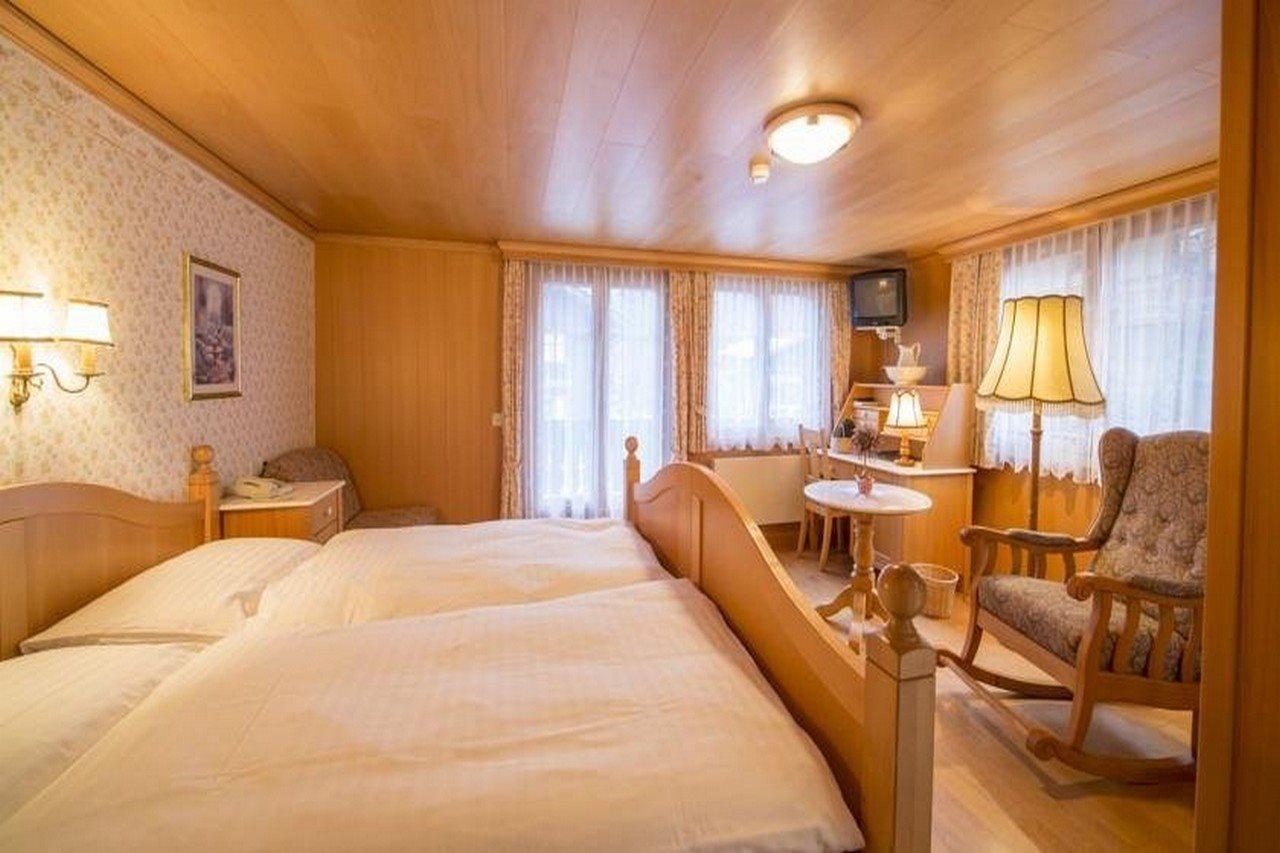 Hotel Olympia サース・アルマゲル エクステリア 写真